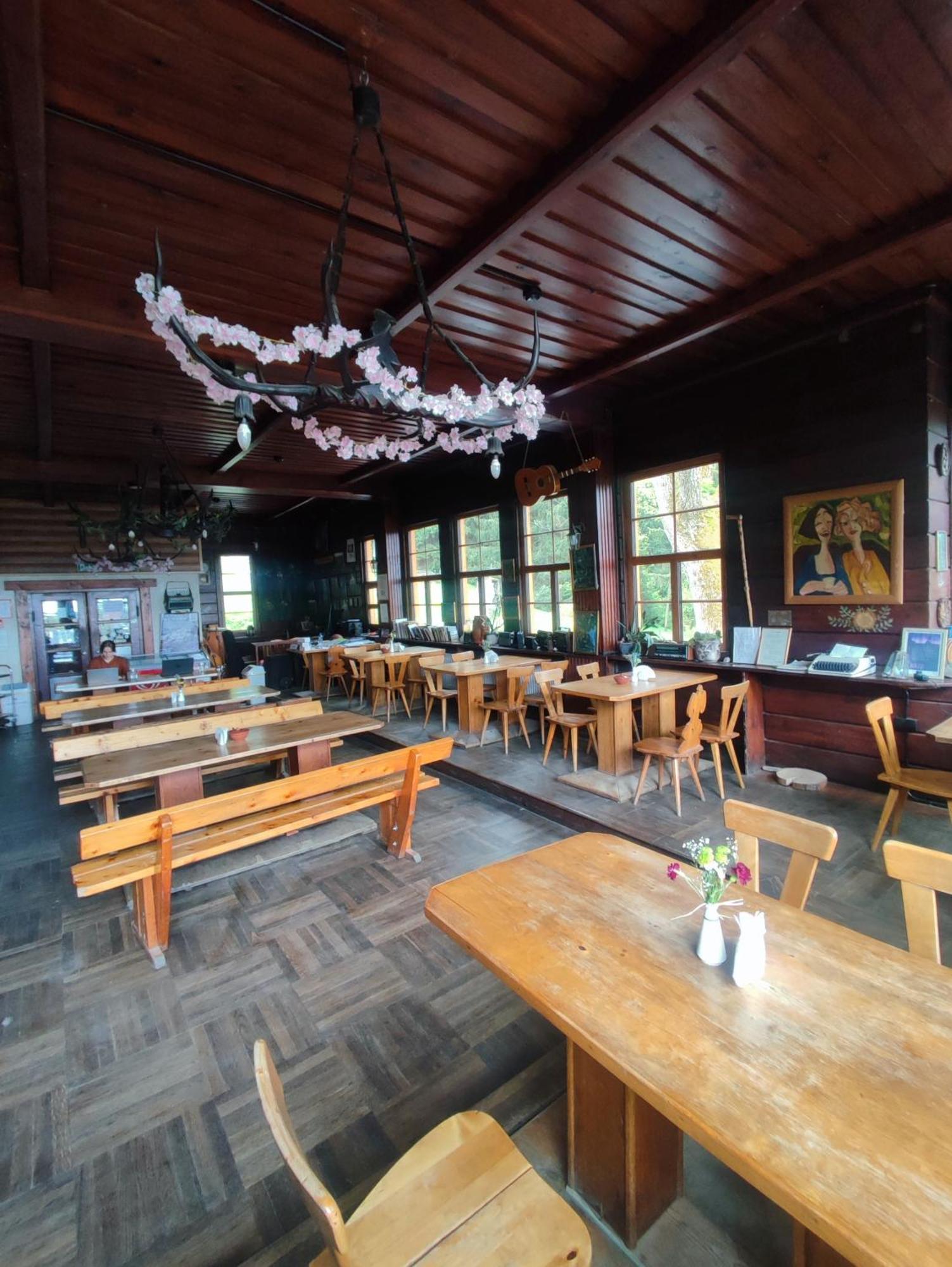 Schronisko Pttk Pod Muflonem Hostel Duszniki Zdrój Exterior foto
